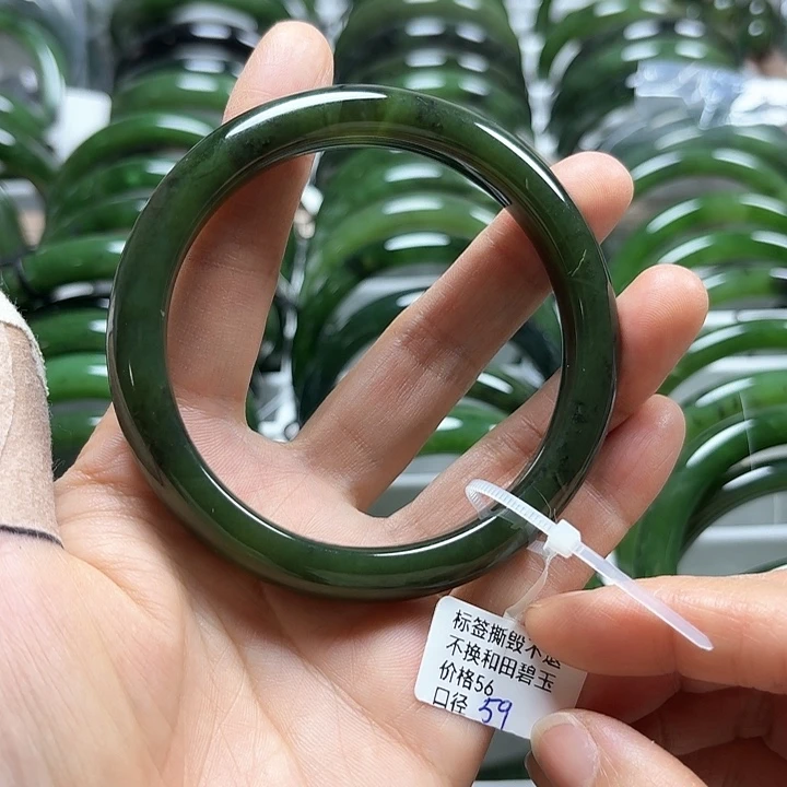 和田玉（碧玉）未镶嵌手镯细条59微瑕