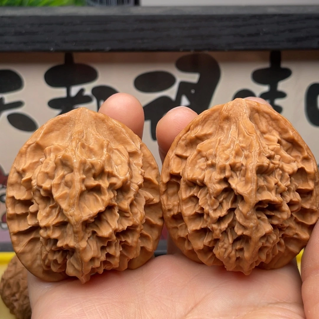 文玩核桃吊坠46帝王狮子头