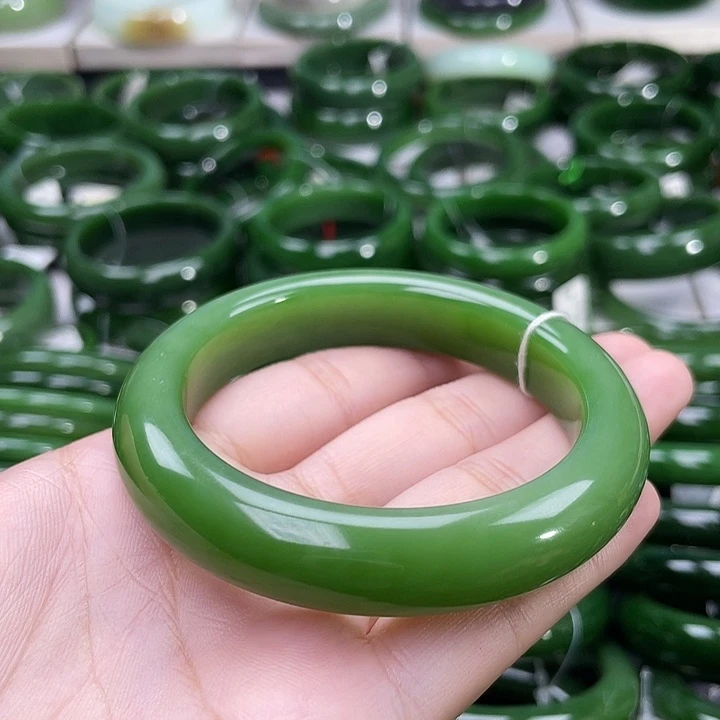 和田玉（碧玉）手镯未镶嵌
