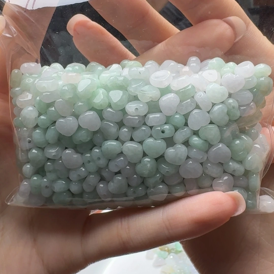 未镶嵌挂件翡翠福利10个，不包邮，拍邮费发货