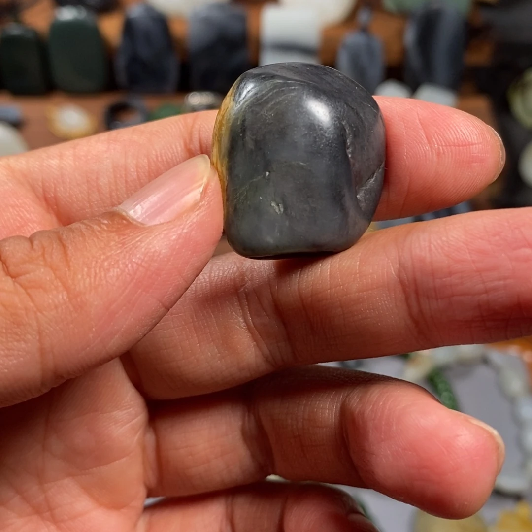 和田玉颈饰未镶嵌四**皮