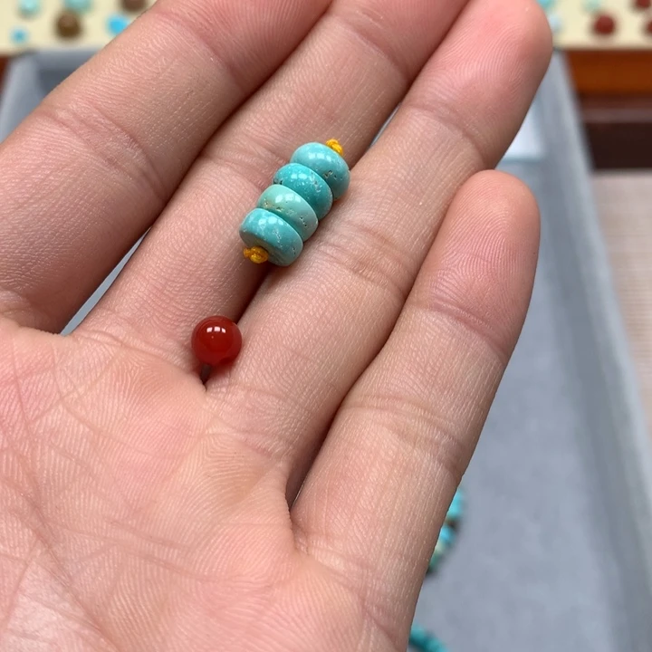 南红玛瑙配饰未镶嵌