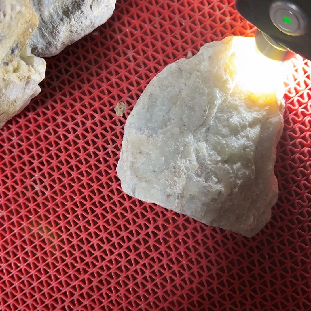和田玉（糖玉）未镶嵌车挂