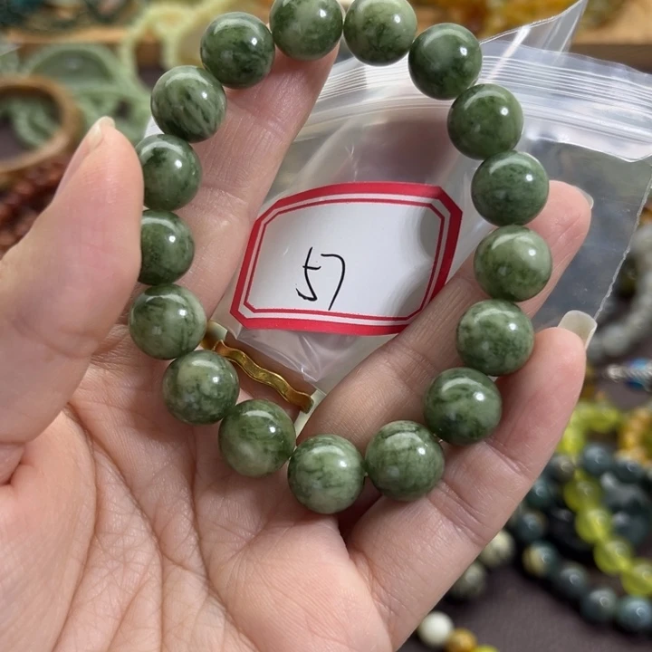 蛇纹石玉未镶嵌手链