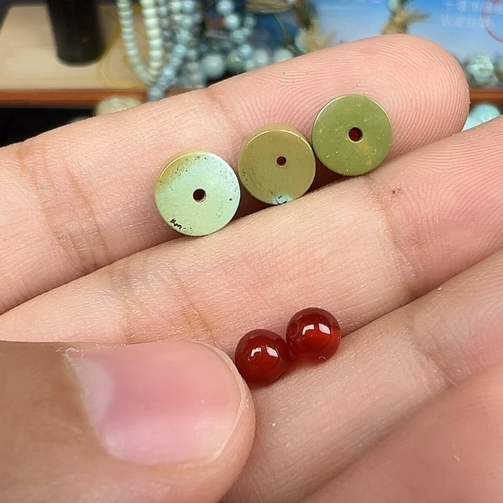 南红玛瑙未镶嵌配饰瑕疵
