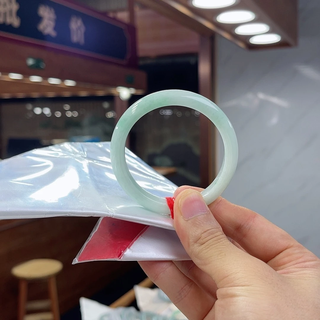 翡翠手镯未镶嵌纯天然缅甸翡翠A货