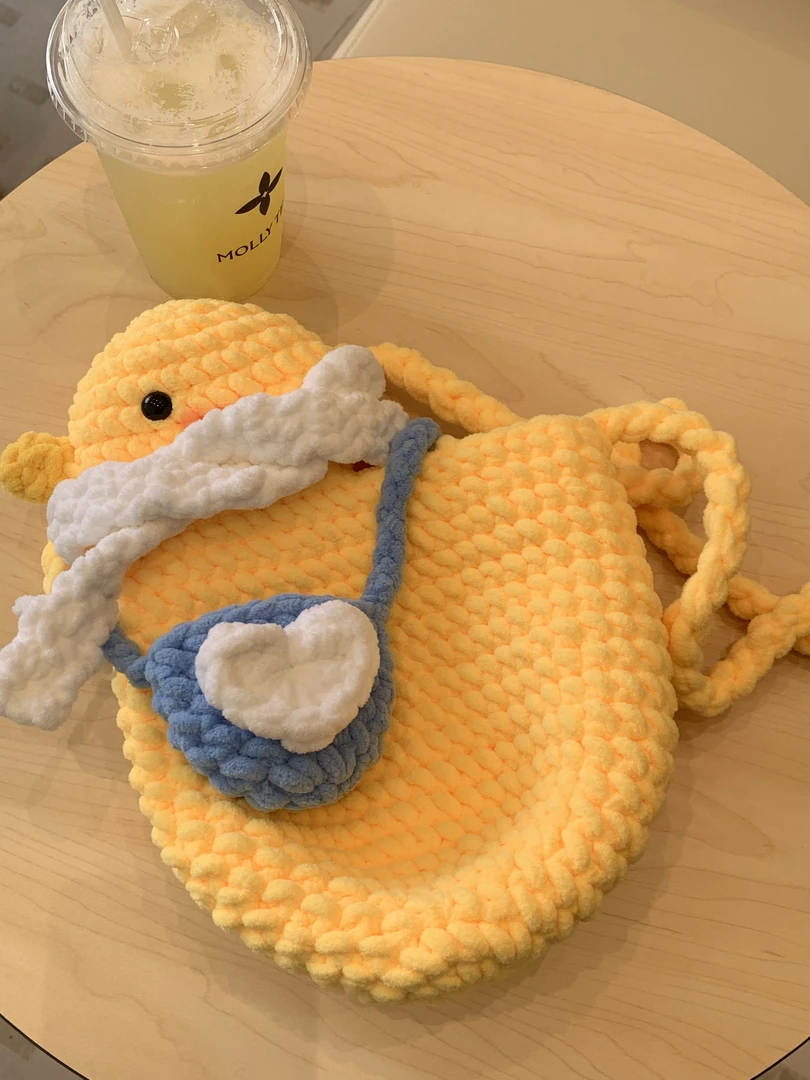 爱心小黄鸭手机斜挎包·手工钩织成品