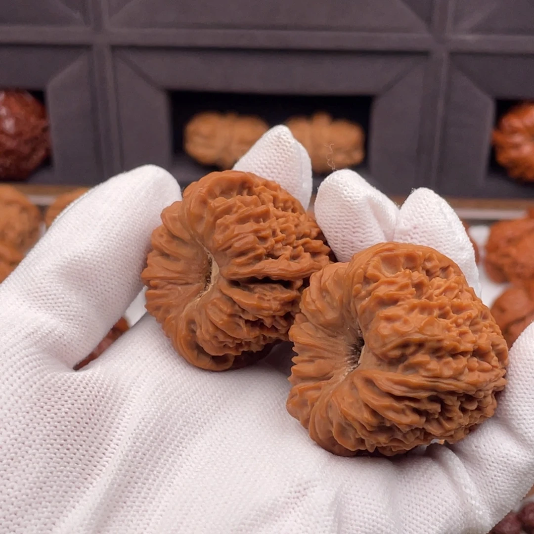 吊坠文玩核桃40凹底南疆