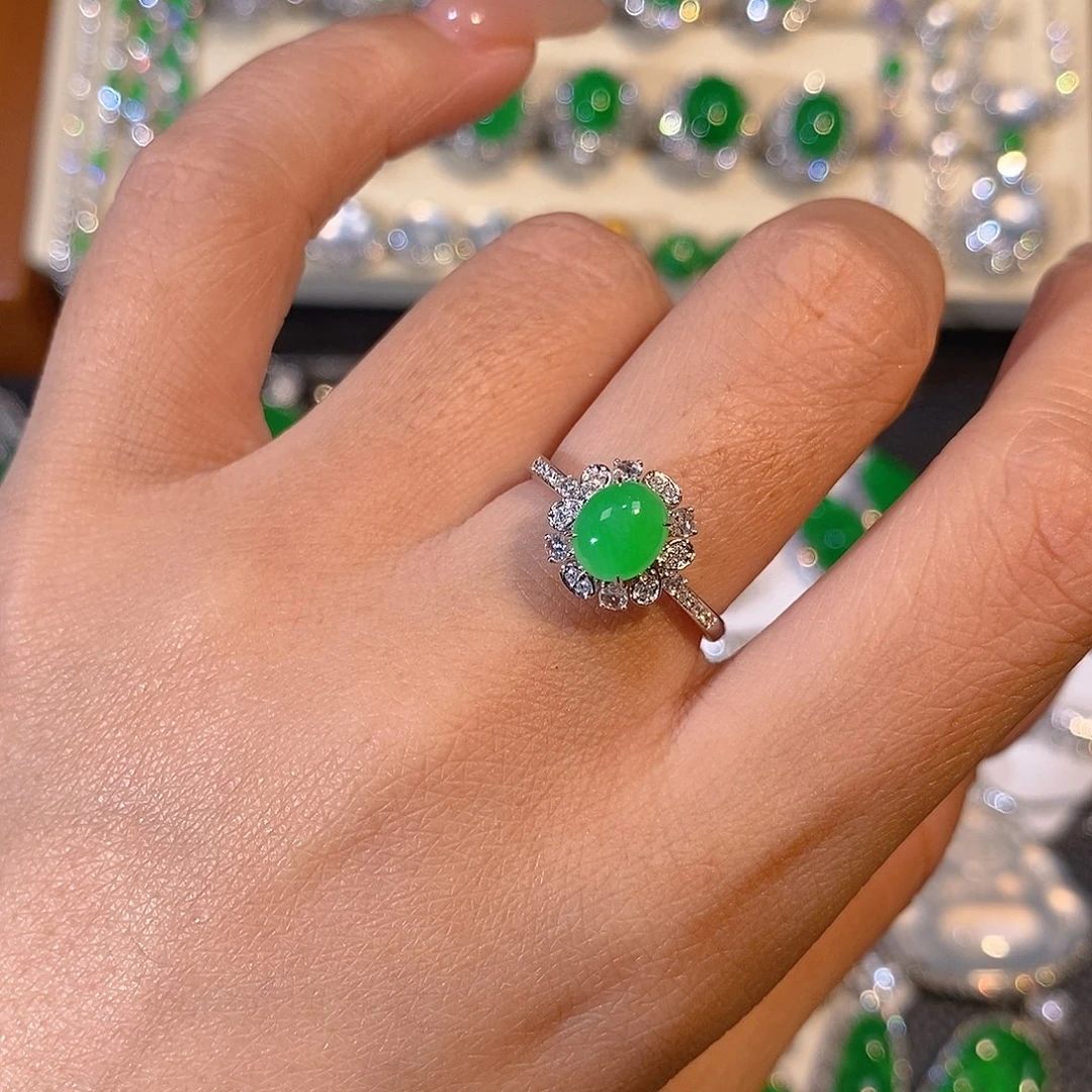 翡翠18K金镶嵌吊坠(不含链)蛋面戒指