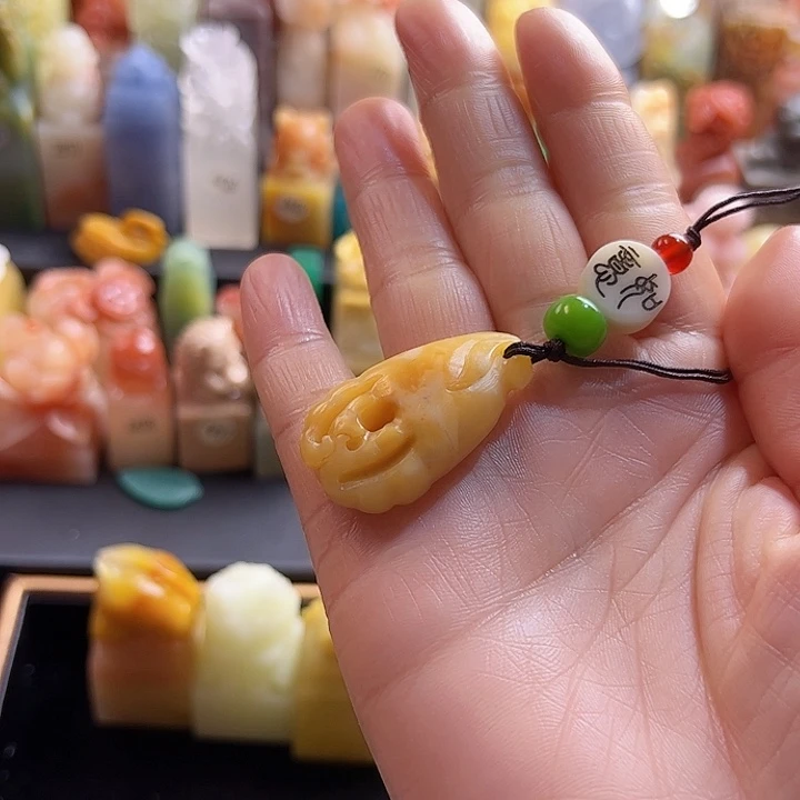 寿山石印石手工定制，佛手挂件