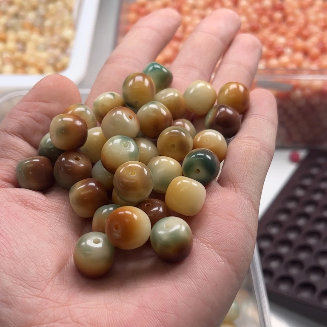 【闪购商品】白玉菩提吊坠c12.75/100+20颗花皮