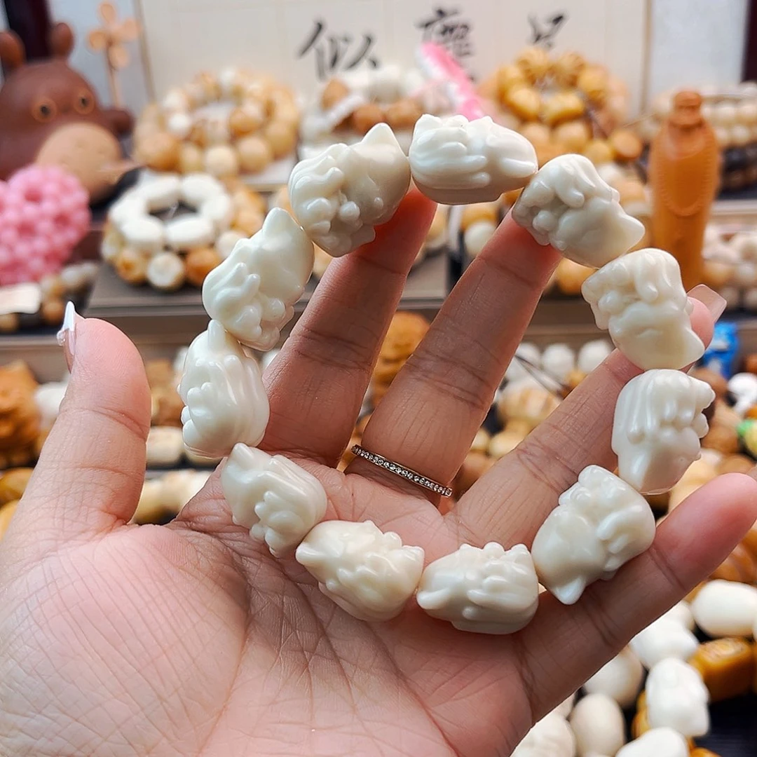 菩提根/象牙果吊坠九尾