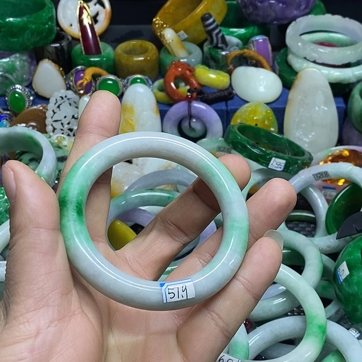 颈饰未镶嵌翡翠丹*官方正规军回血放漏