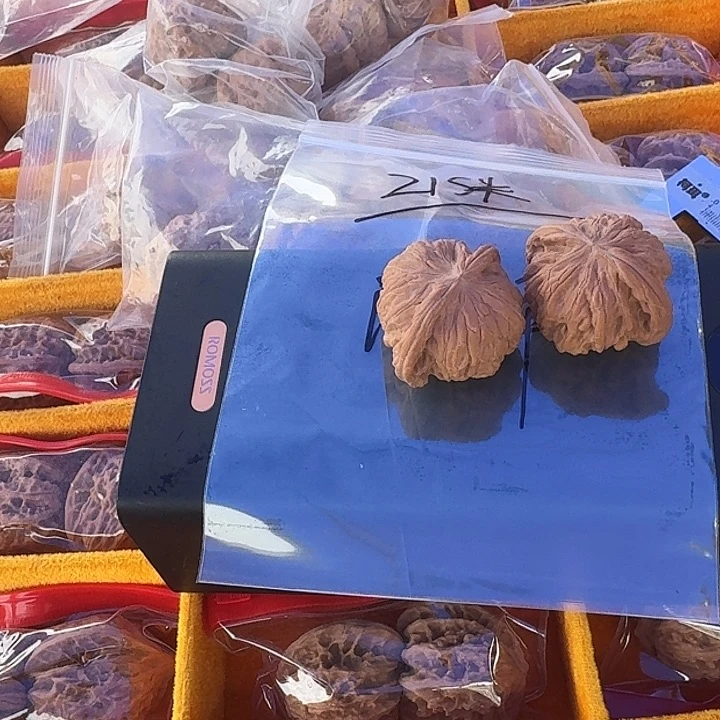 阿***泽文玩核桃吊坠啦啦啦啦