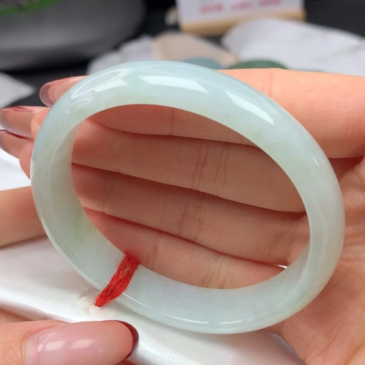 翡翠手镯未镶嵌56贵妃