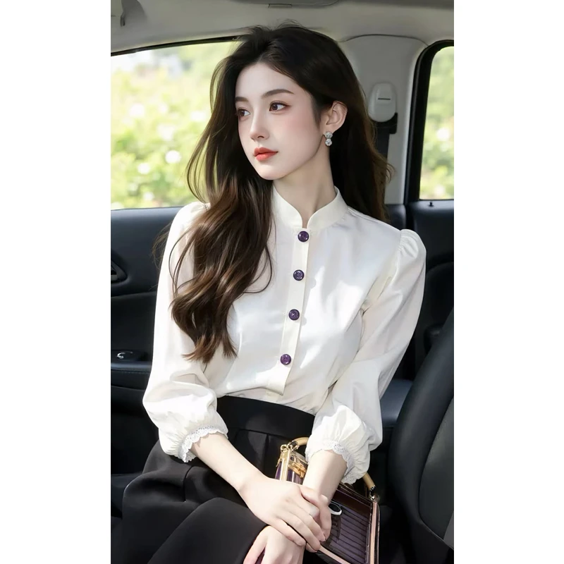 新中式女装白色撞色纽扣蕾丝拼接泡泡袖衬衫春季新款国风上衣