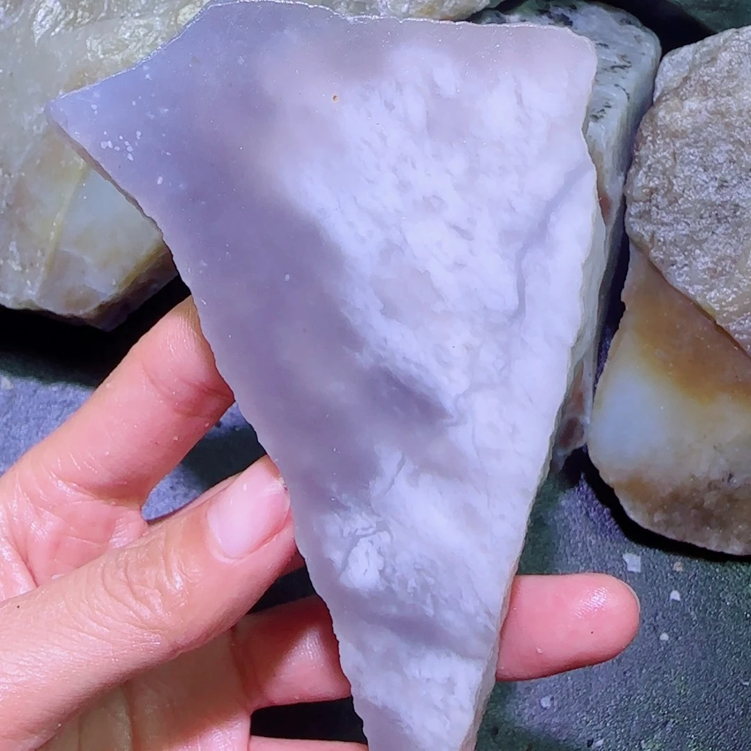 和田玉未镶嵌珠宝半成品