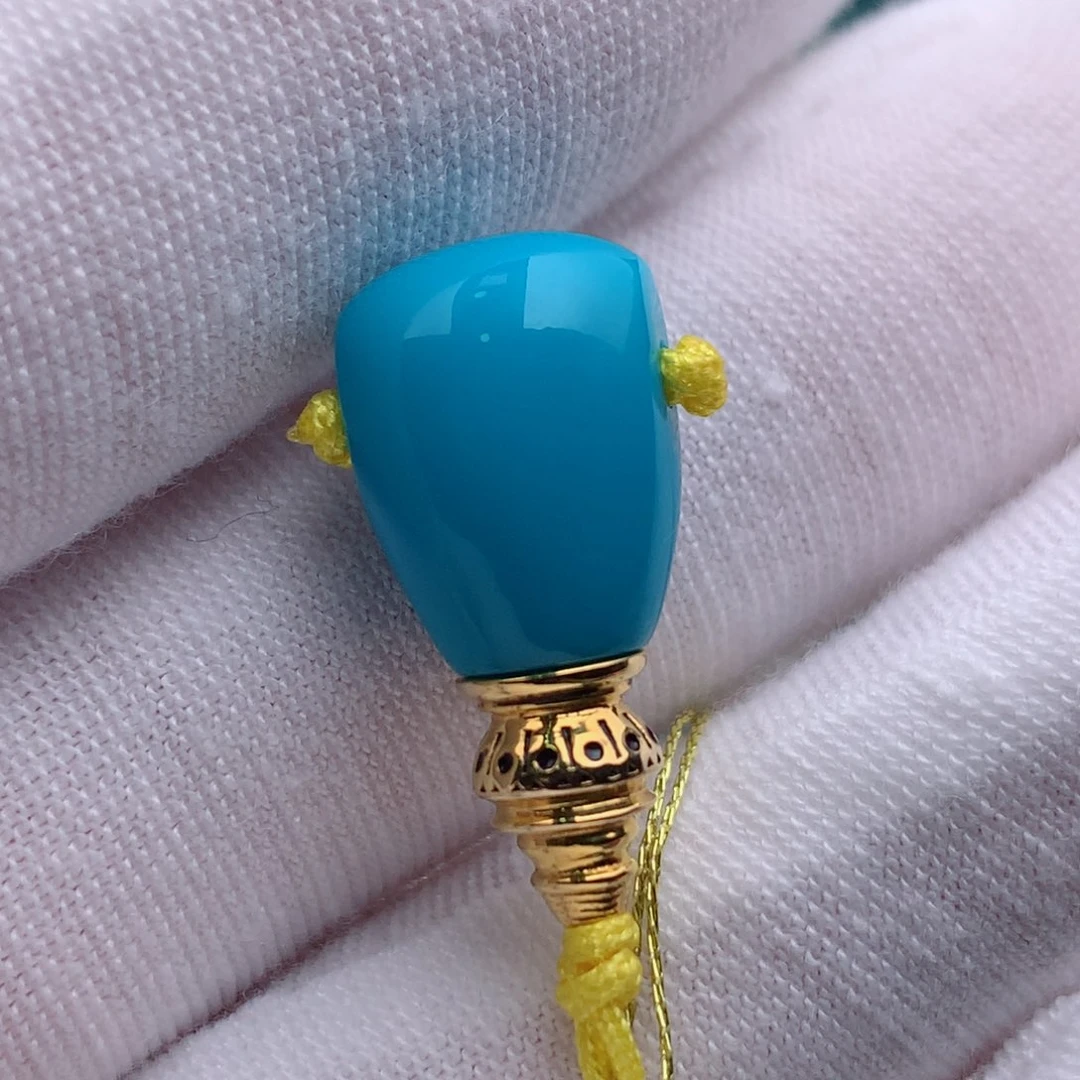 18K金镶嵌绿松石珠宝奇石