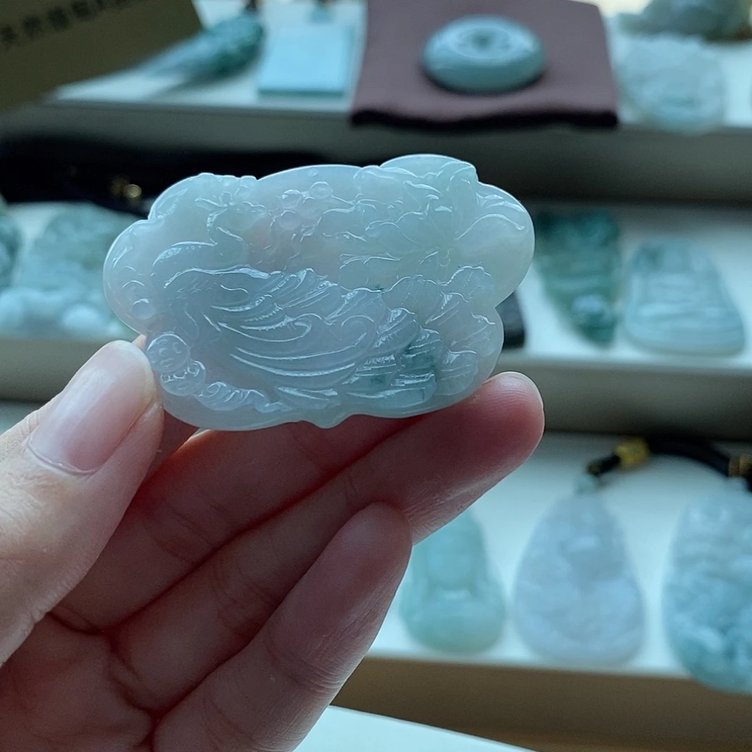 【闪购商品】翡翠未镶嵌颈饰