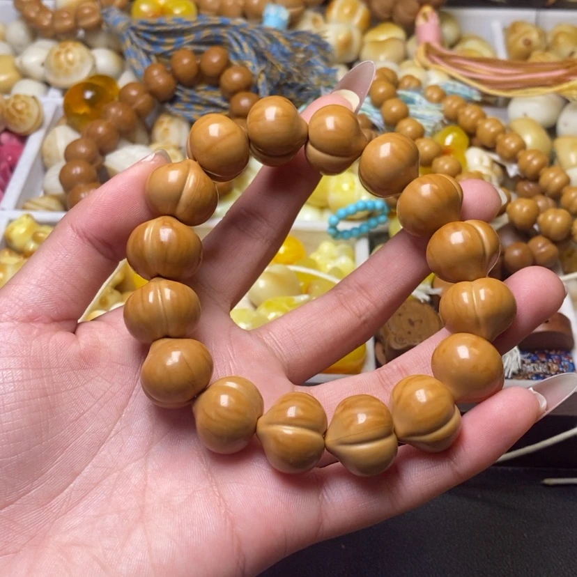 【闪购商品】吊坠猴头核桃D****L