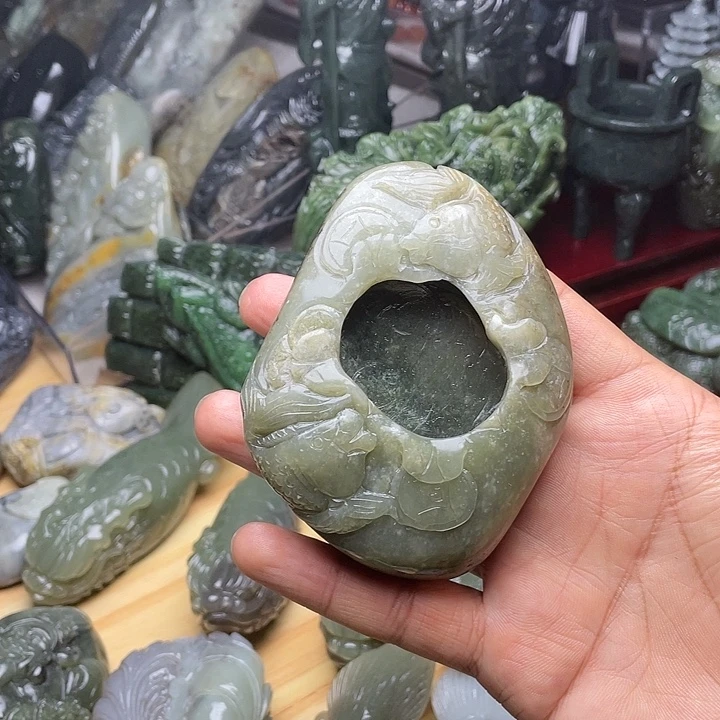 和田玉未镶嵌挂件