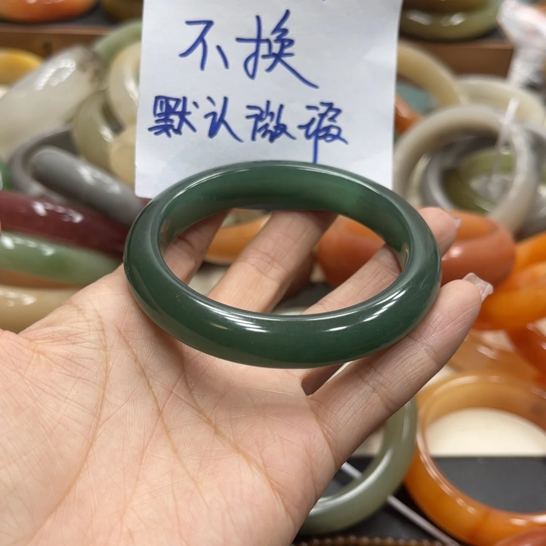 石英岩玉未镶嵌珠宝奇石