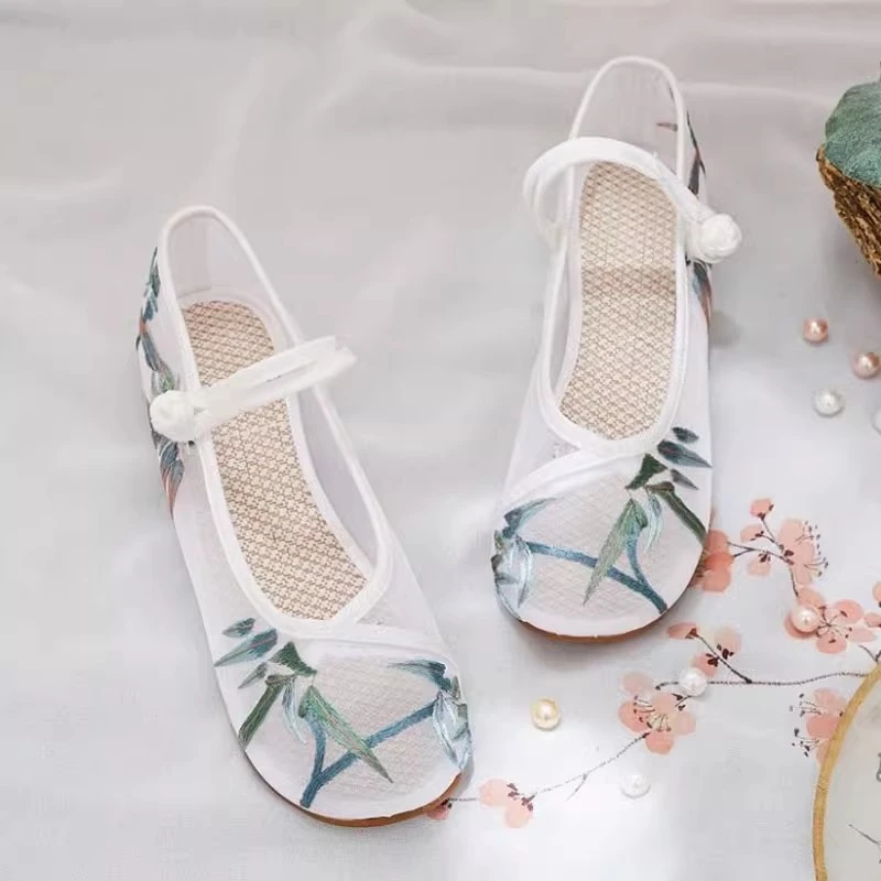 镂空网布透气古风汉服鞋子女凉鞋平底低跟老北京布鞋民族风绣花鞋