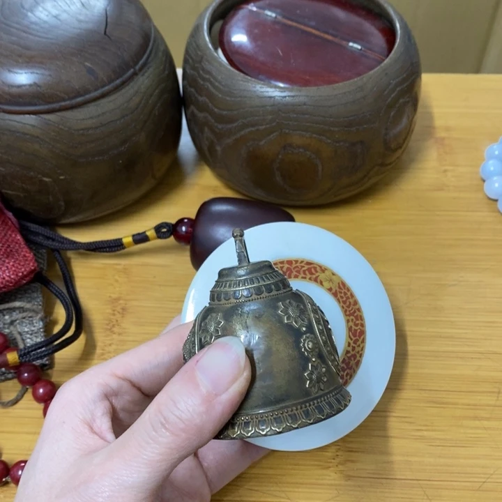 瓷片哈中古工艺品一件