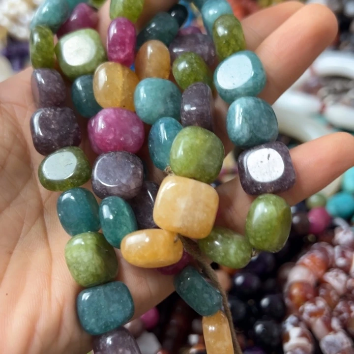 杜***杜玛瑙/玉髓颈饰未镶嵌