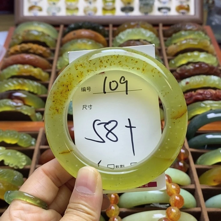 未镶嵌蛇纹石玉手镯