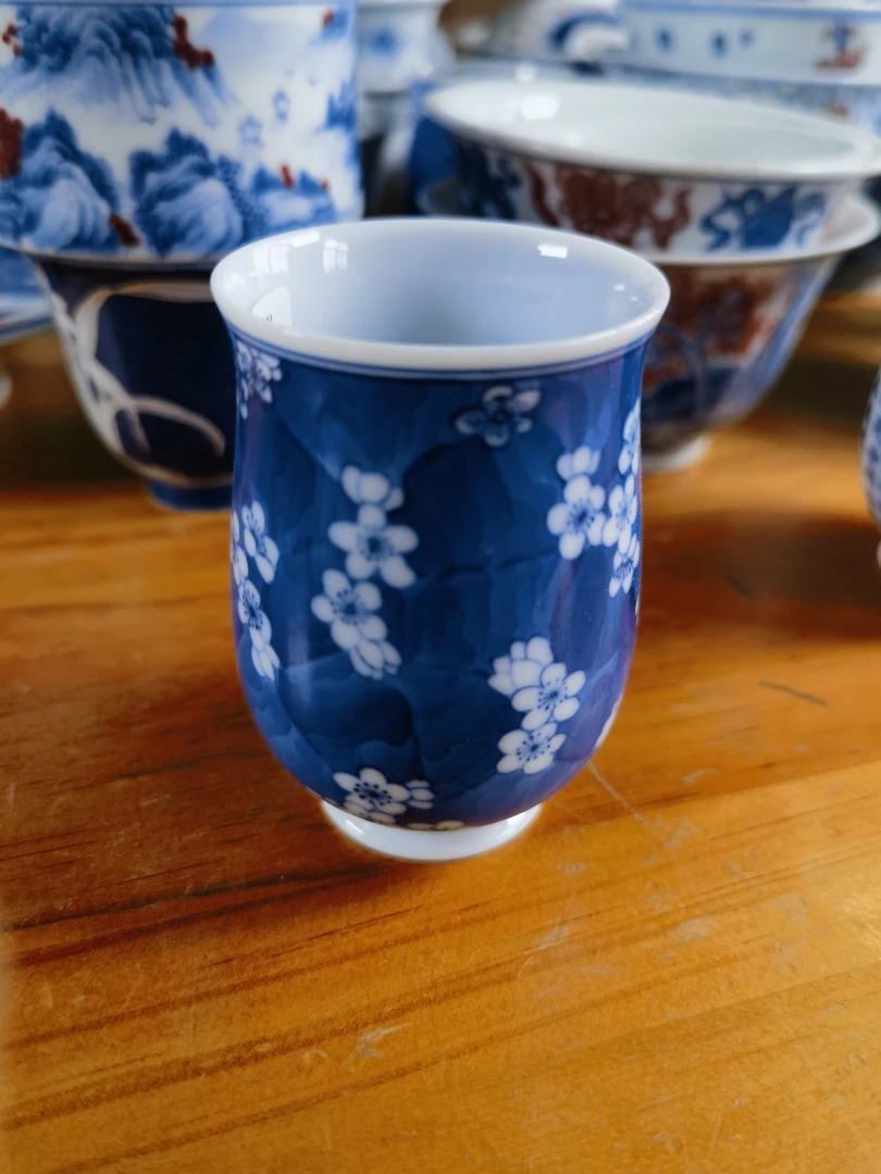 青花冰梅问香杯子