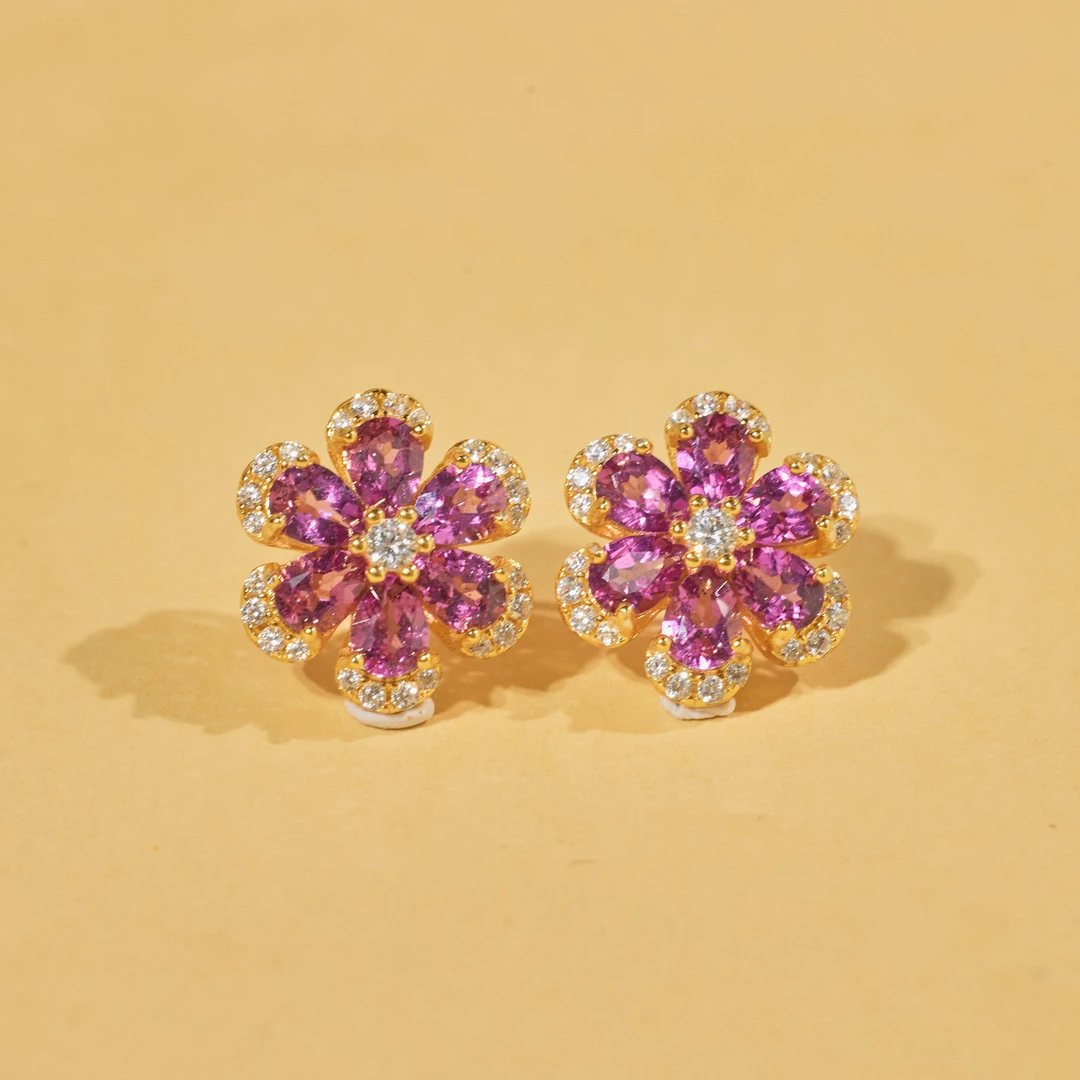 【歪歪力推】*石榴石耳饰*S925镶嵌W8542