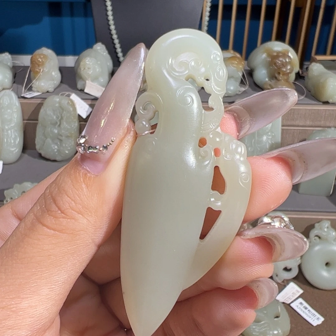 和田玉（糖玉）未镶嵌颈饰