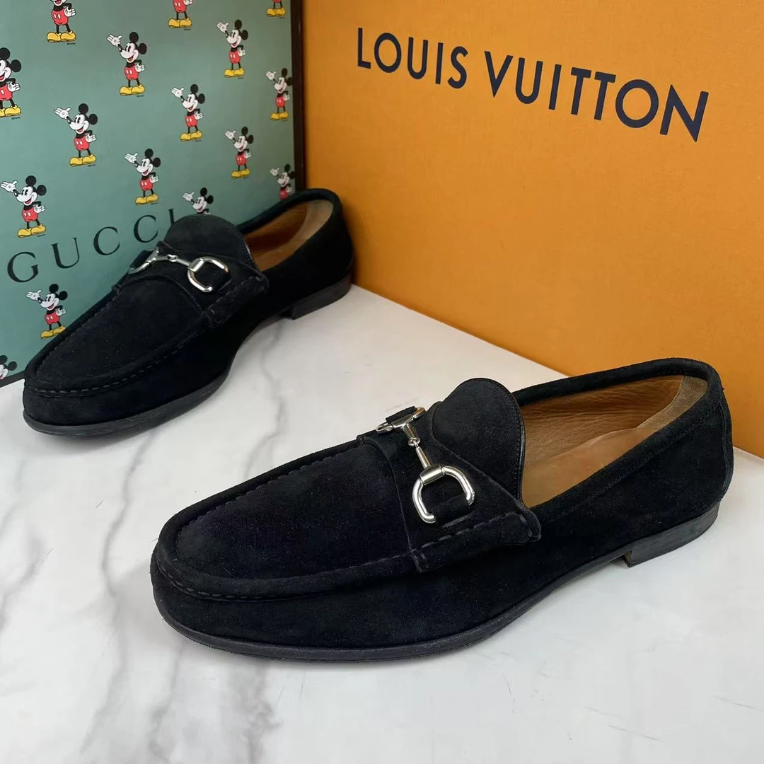 95新 GUCCI/古驰 黑色麂皮银扣logo时尚百搭商务舒适皮鞋/42.5码