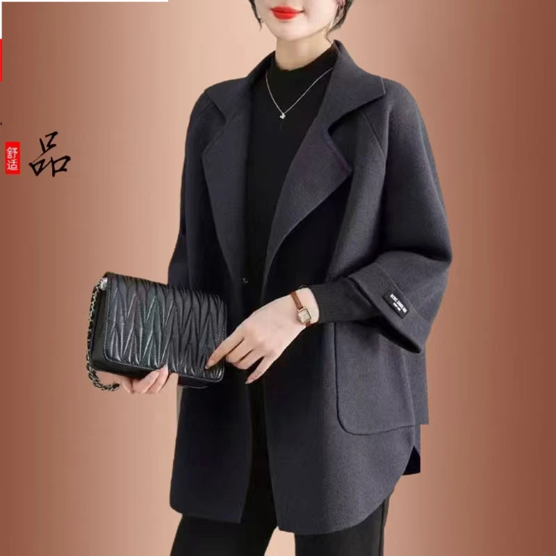 宽松洋气时尚款妈妈春秋装羊毛呢外套中老年女装新款贵妇人大风衣