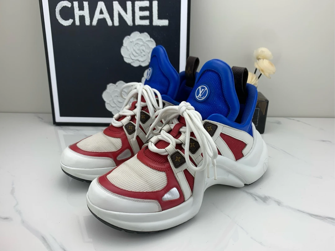 95新 LouisVuitton/路易威登 lv 红蓝白老爹鞋 38码 /jm00134