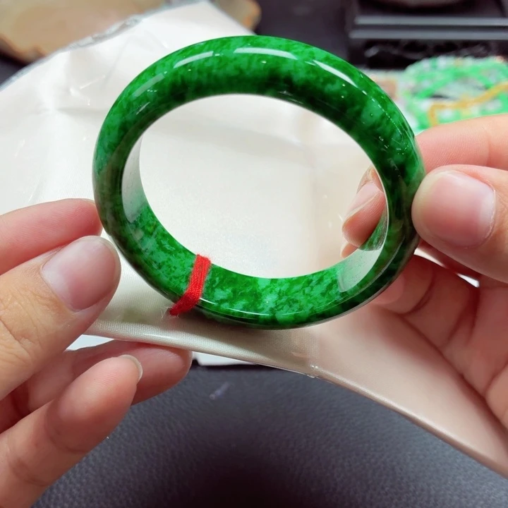 翡翠未镶嵌手镯天然缅甸A货翡翠（花青）