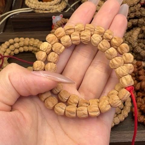 【闪购商品】吊坠柏香籽/百香籽青*刘