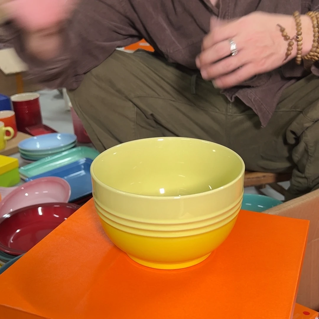 陶瓷黄色面碗海军蓝面碗