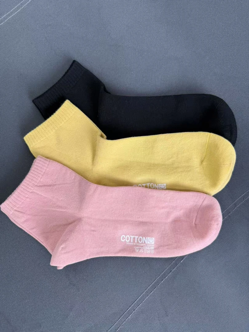 穿上就脱不下来的袜子（不挑颜色，三双装）