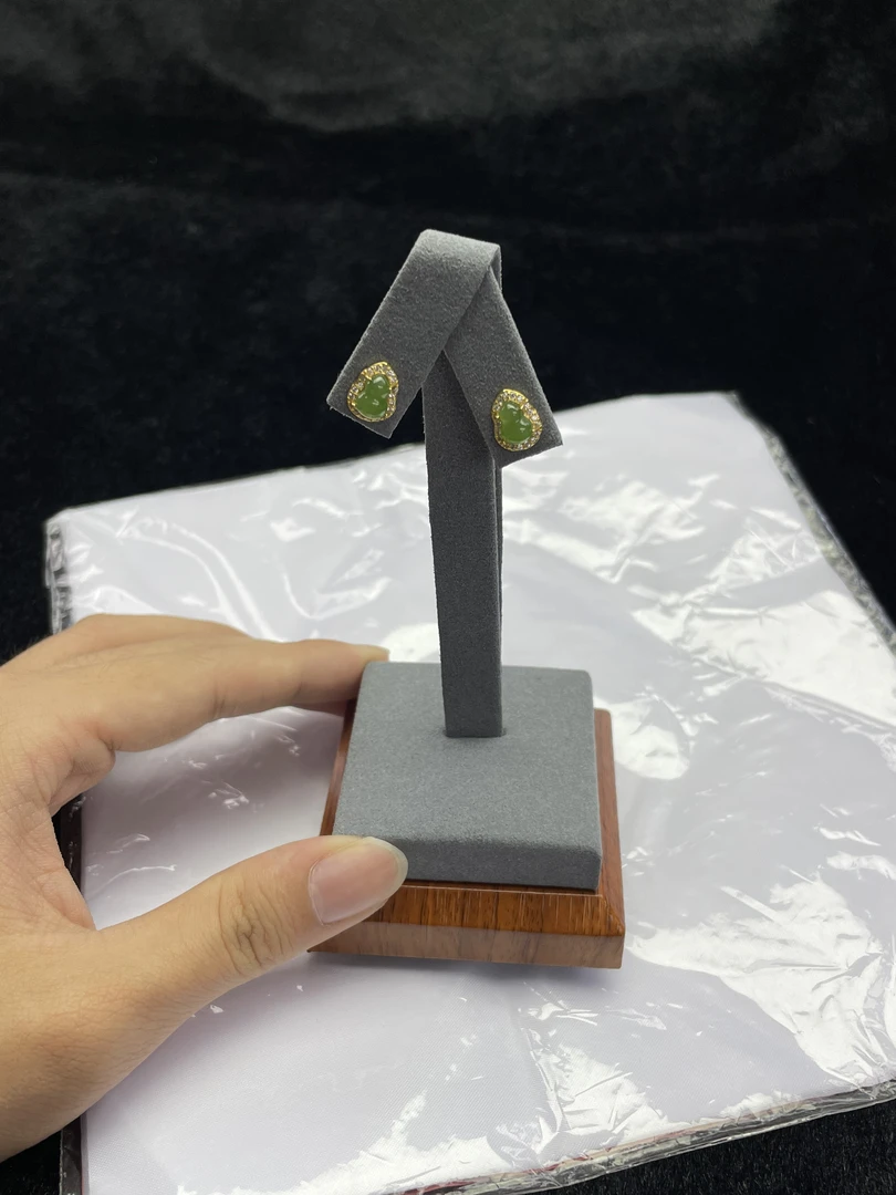 【小耿珠宝】和田玉碧玉葫芦耳钉（多样性发其一）