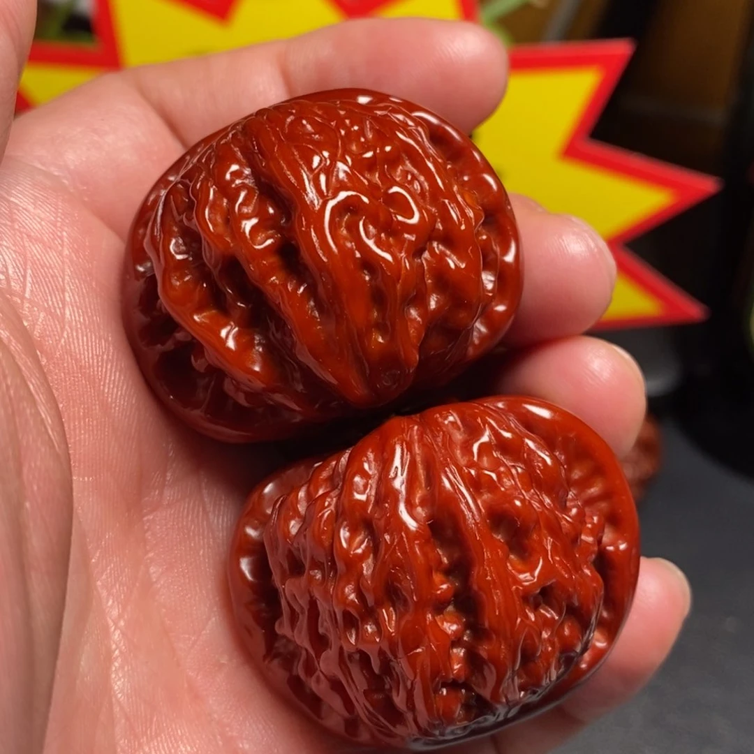 文玩核桃吊坠40白狮子