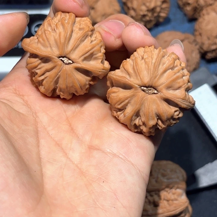 吊坠文玩核桃38全品天地福利价