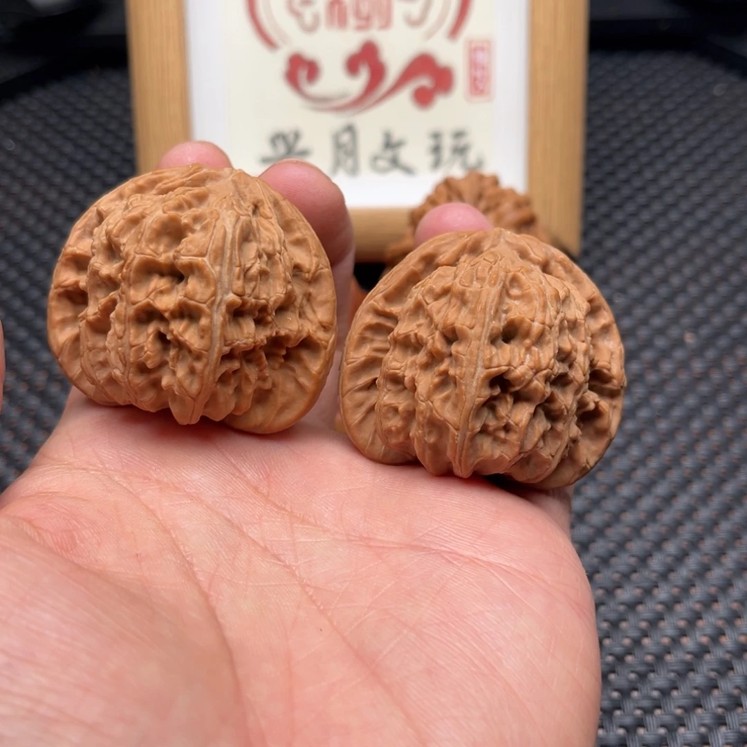 吊坠文玩核桃M***佬白狮子46全