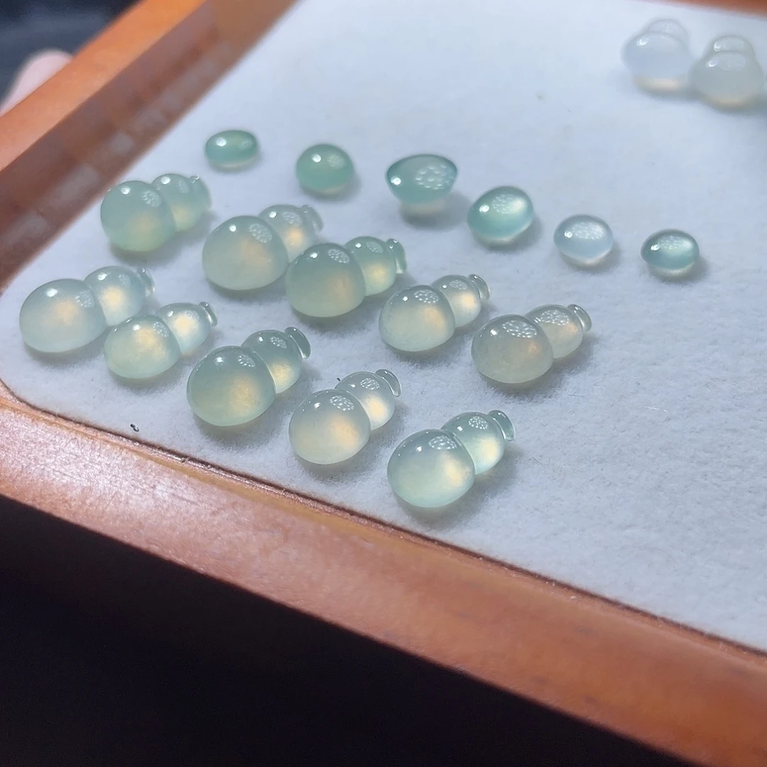 翡翠未镶嵌挂件翡翠