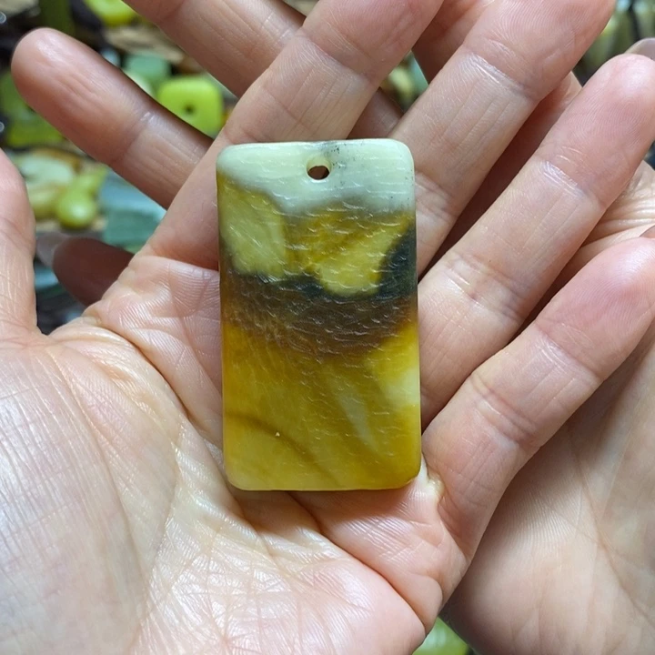 蛇纹石玉未镶嵌挂件岚***亚