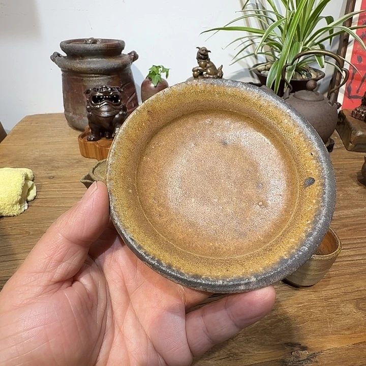 小山真物备前烧壶承