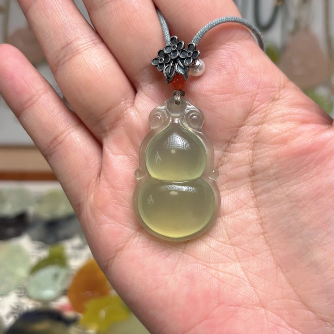 蛇纹石玉合金颈饰