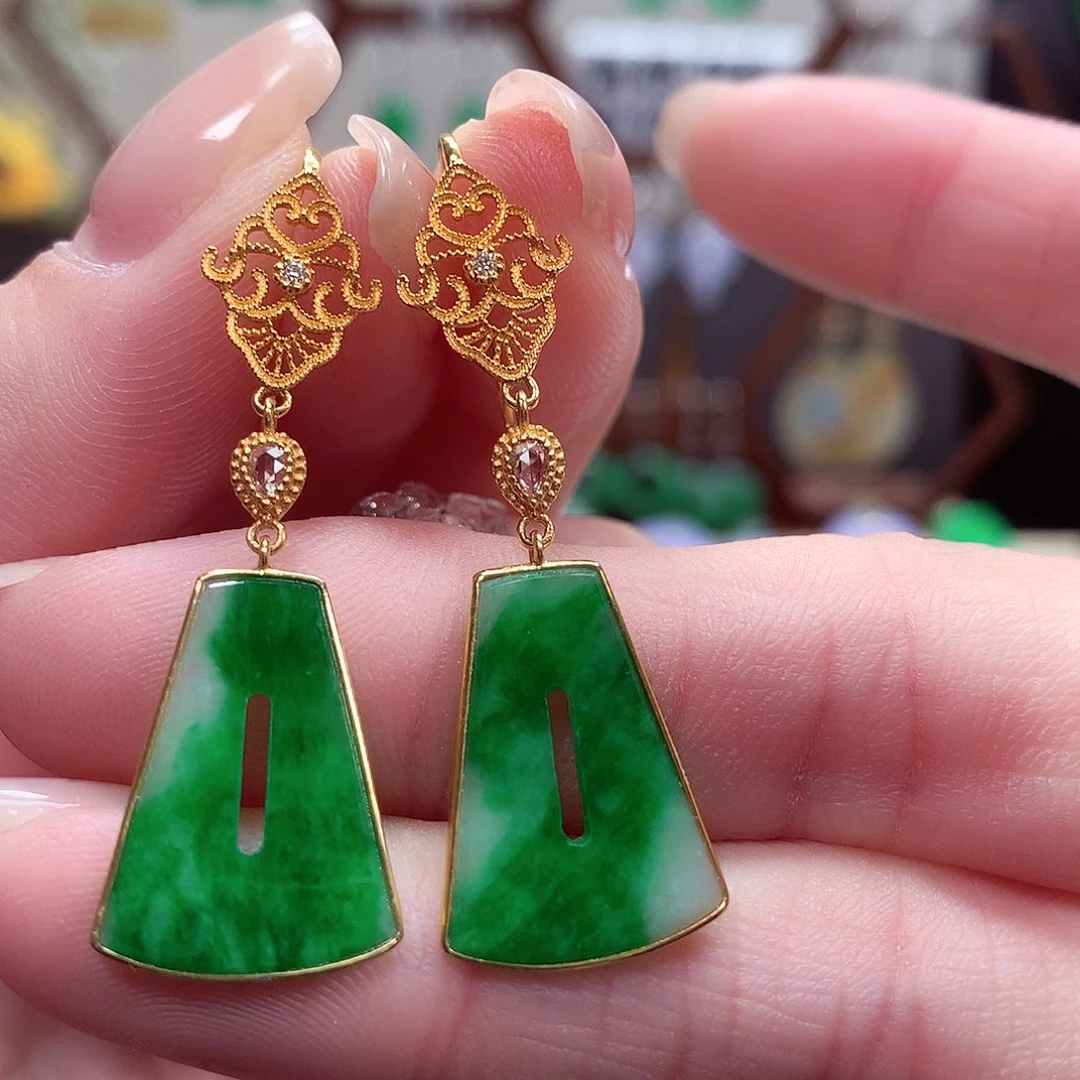 翡翠耳饰18K金镶嵌天然翡翠