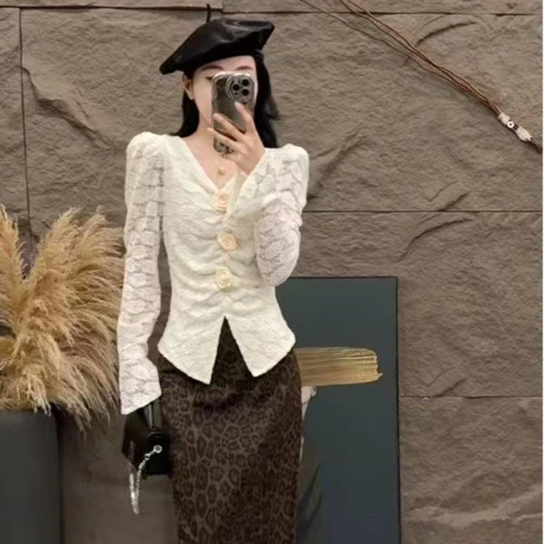 879-2024年冬季新款时尚气质显瘦百搭蕾丝小衫